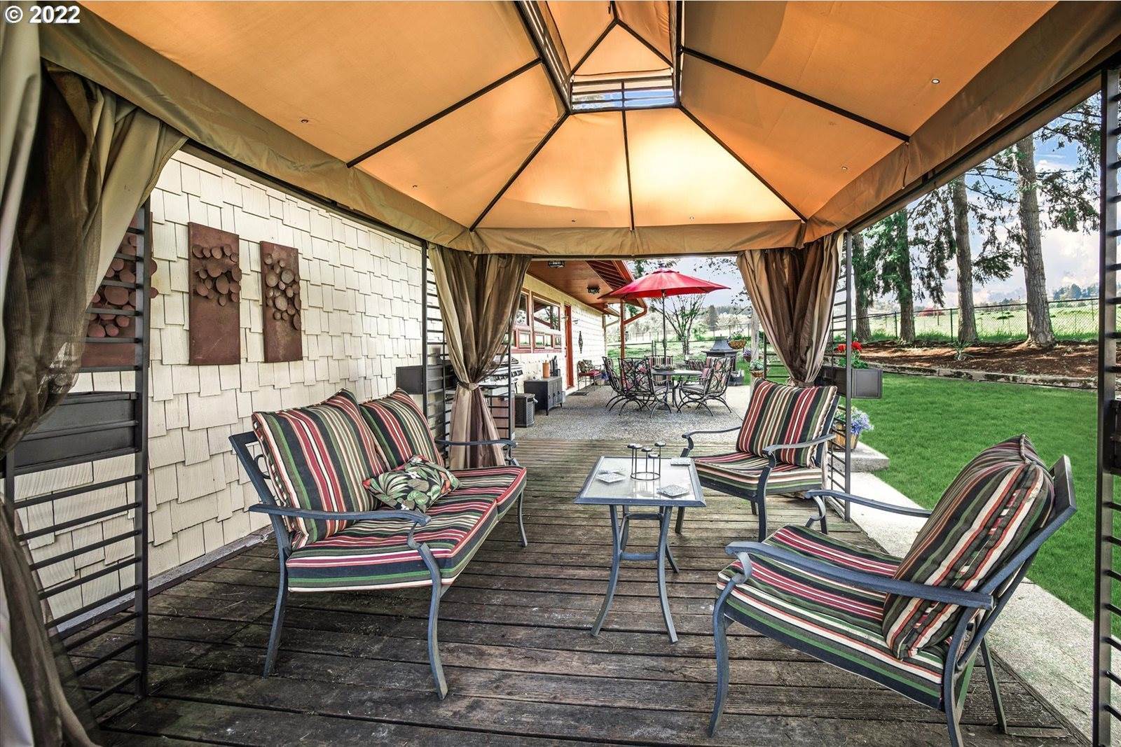 22825 SE Tillstrom Rd, Damascus, OR 97089