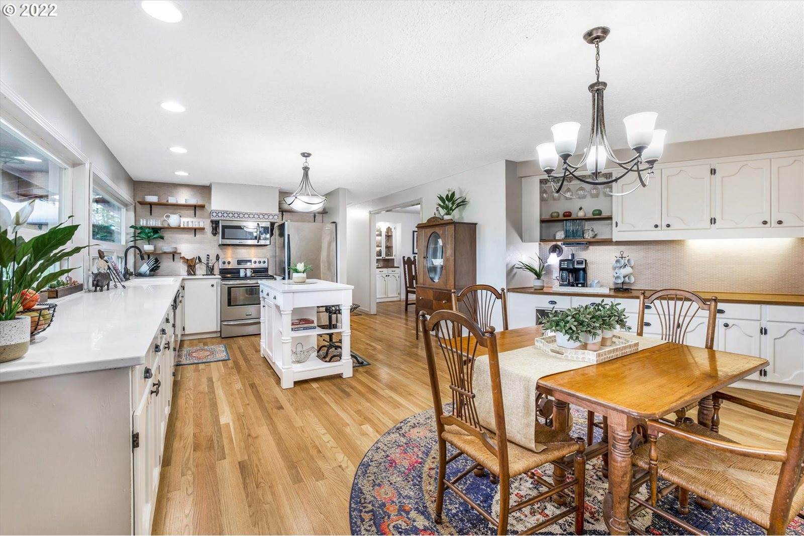 22825 SE Tillstrom Rd, Damascus, OR 97089