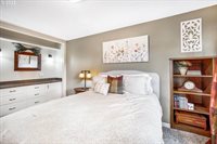 22825 SE Tillstrom Rd, Damascus, OR 97089