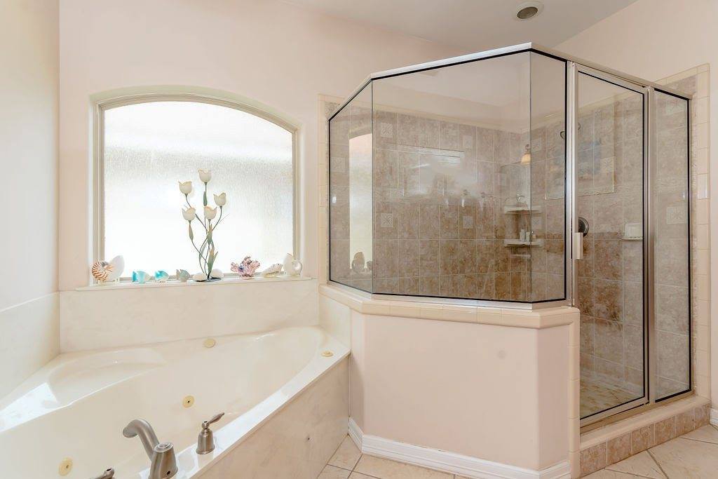 29 Bethpage Dr, Laguna Vista, TX 78578