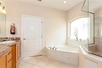 29 Bethpage Dr, Laguna Vista, TX 78578