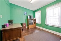 27 Pulaski, Ware, MA 01082