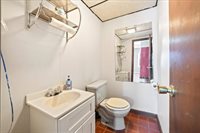 27 Pulaski, Ware, MA 01082