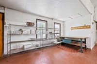 27 Pulaski, Ware, MA 01082