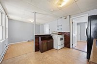 27 Pulaski, Ware, MA 01082