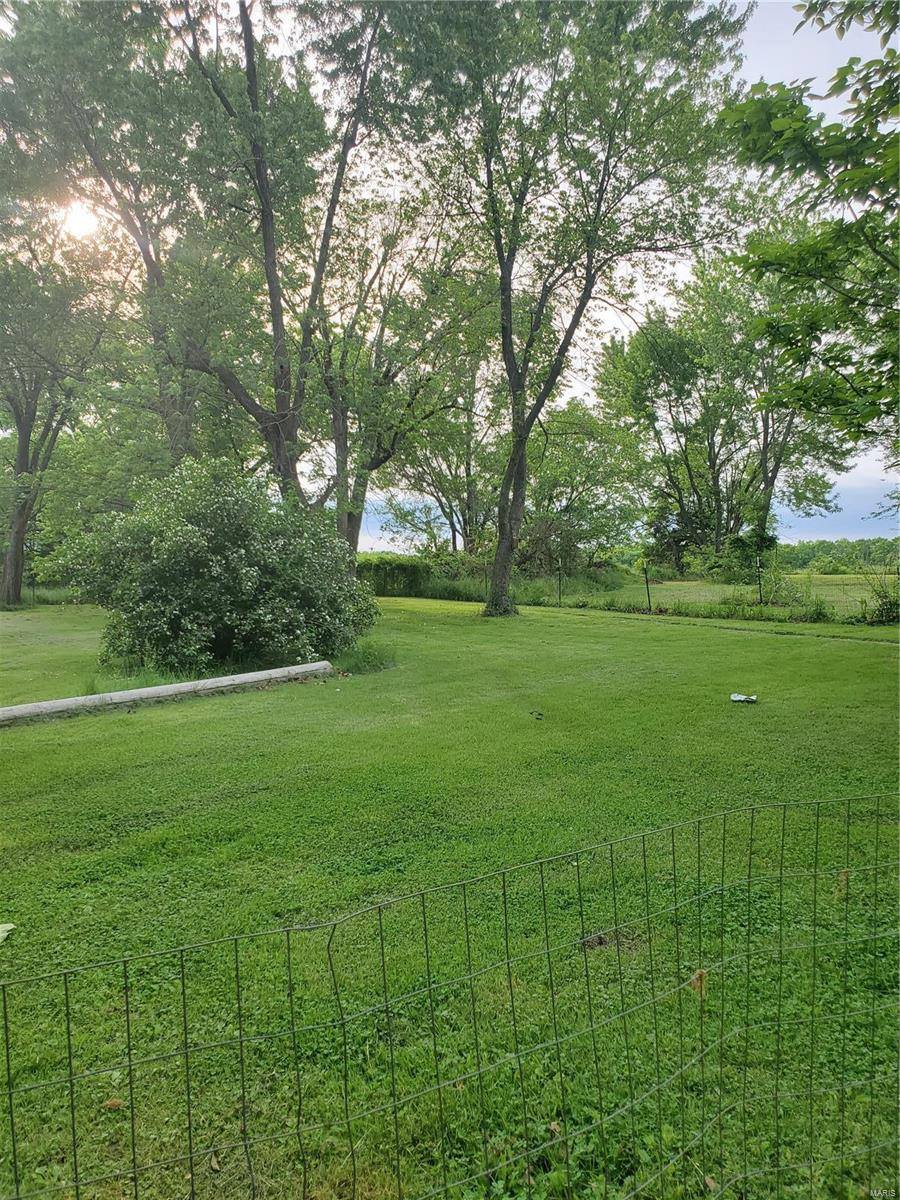 238 Hill Street, Crocker, MO 65452