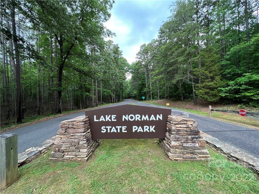 125 Hawks Point Drive, Troutman, NC 28166