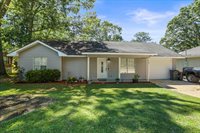 137 Short St, Richland, MS 39218