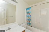 78 Devils River Road, Linden, VA 22642