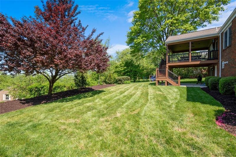 1299 Rolling Meadow Road, Upper Saint Clair, PA 15241