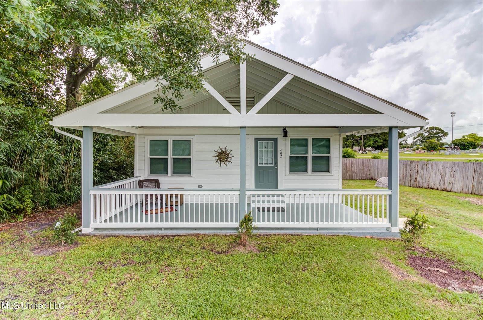 102 S Girard Avenue, Long Beach, MS 39560