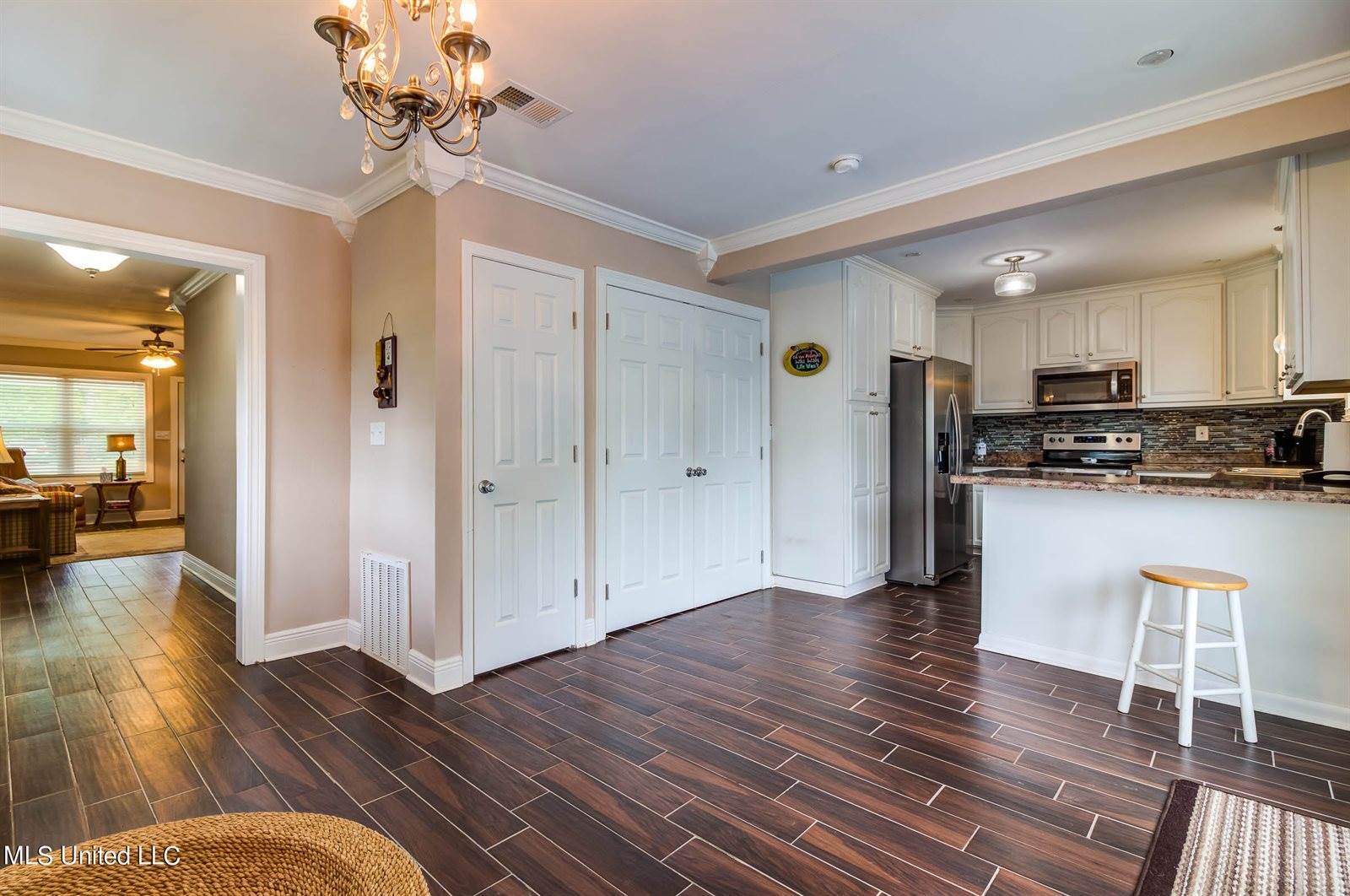 102 S Girard Avenue, Long Beach, MS 39560