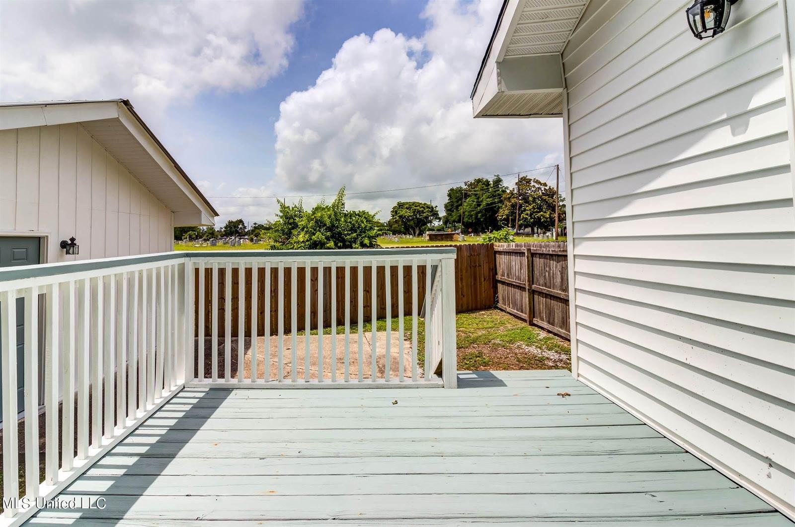 102 S Girard Avenue, Long Beach, MS 39560