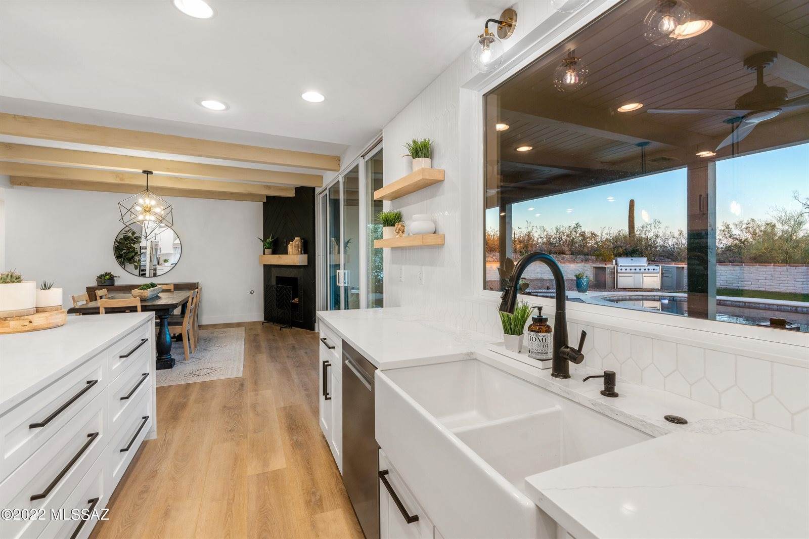 5050 East Placita Salud, Tucson, AZ 85718