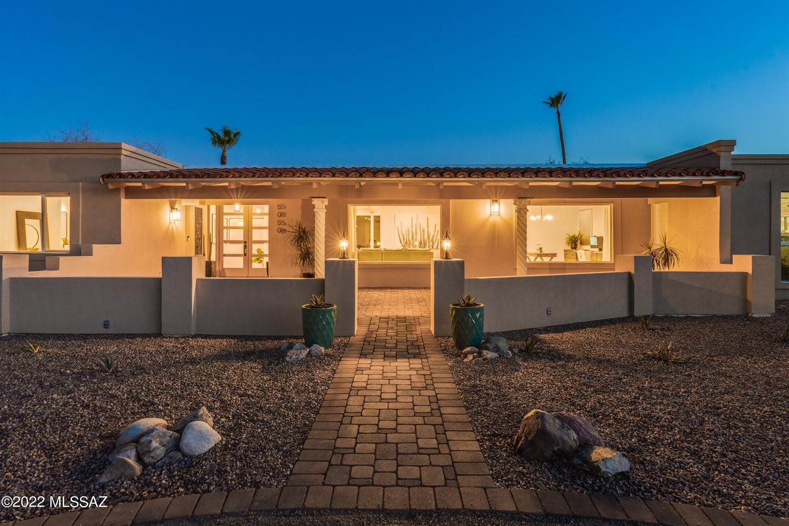 5050 East Placita Salud, Tucson, AZ 85718