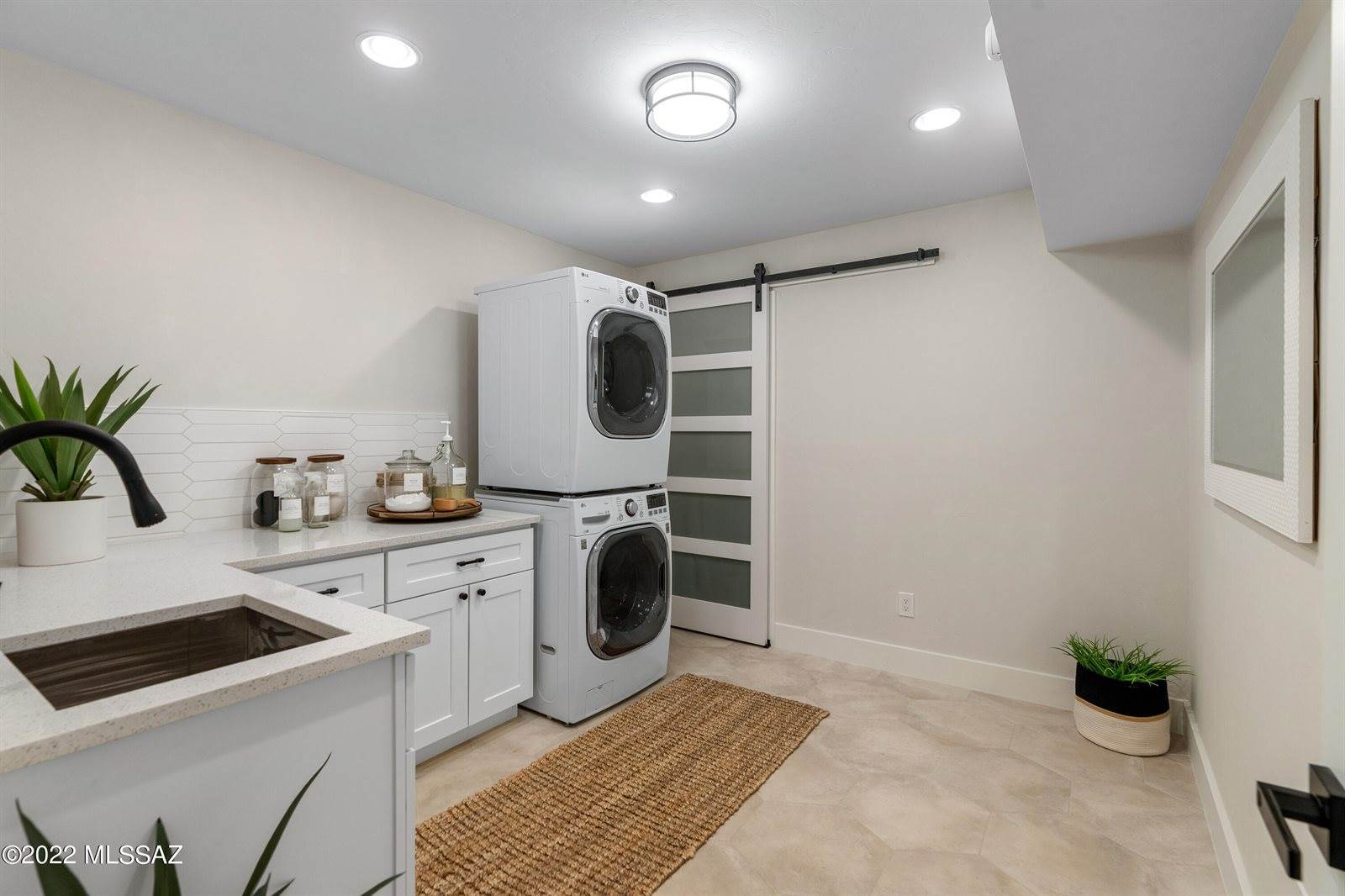 5050 East Placita Salud, Tucson, AZ 85718