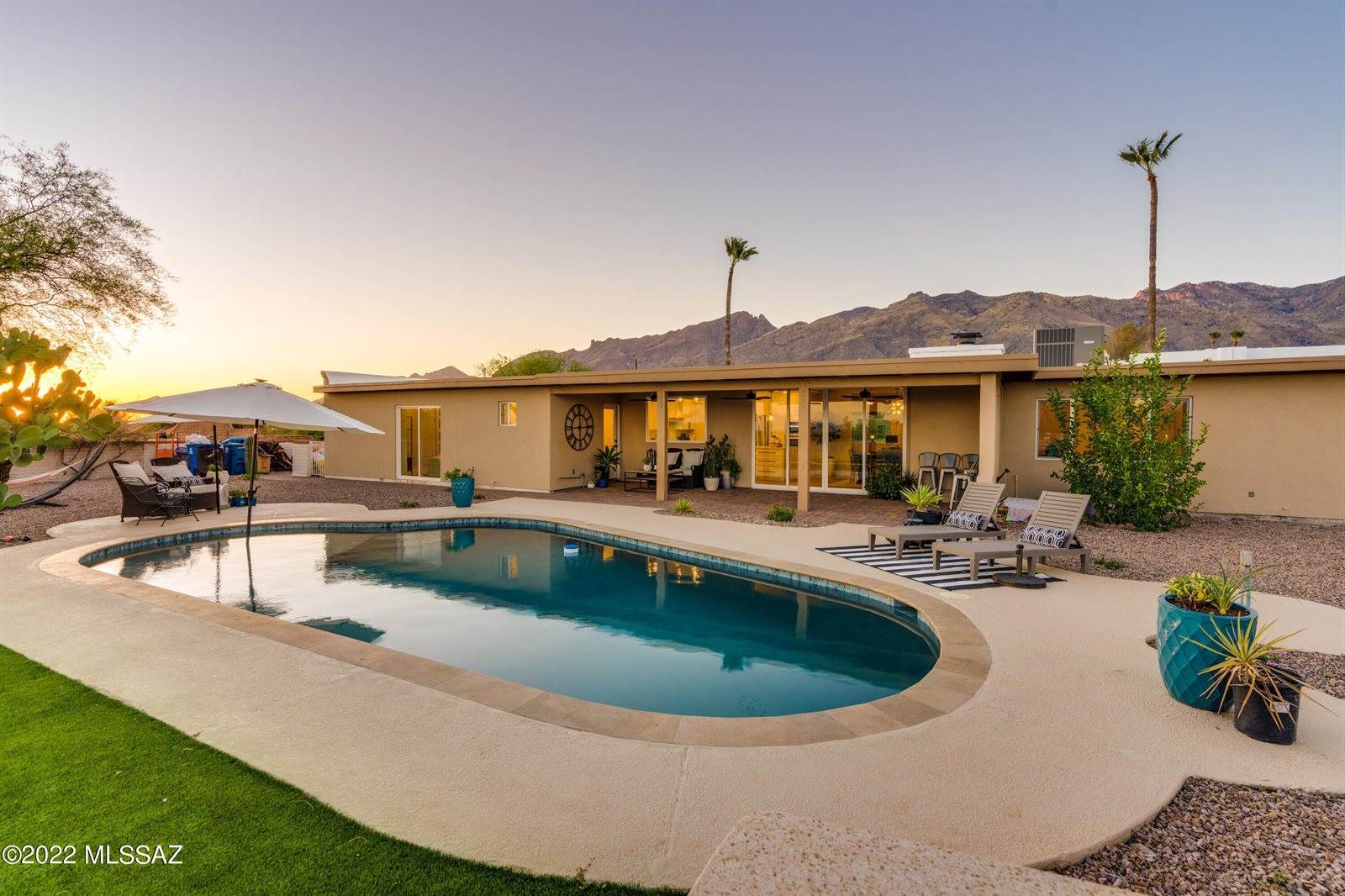 5050 East Placita Salud, Tucson, AZ 85718