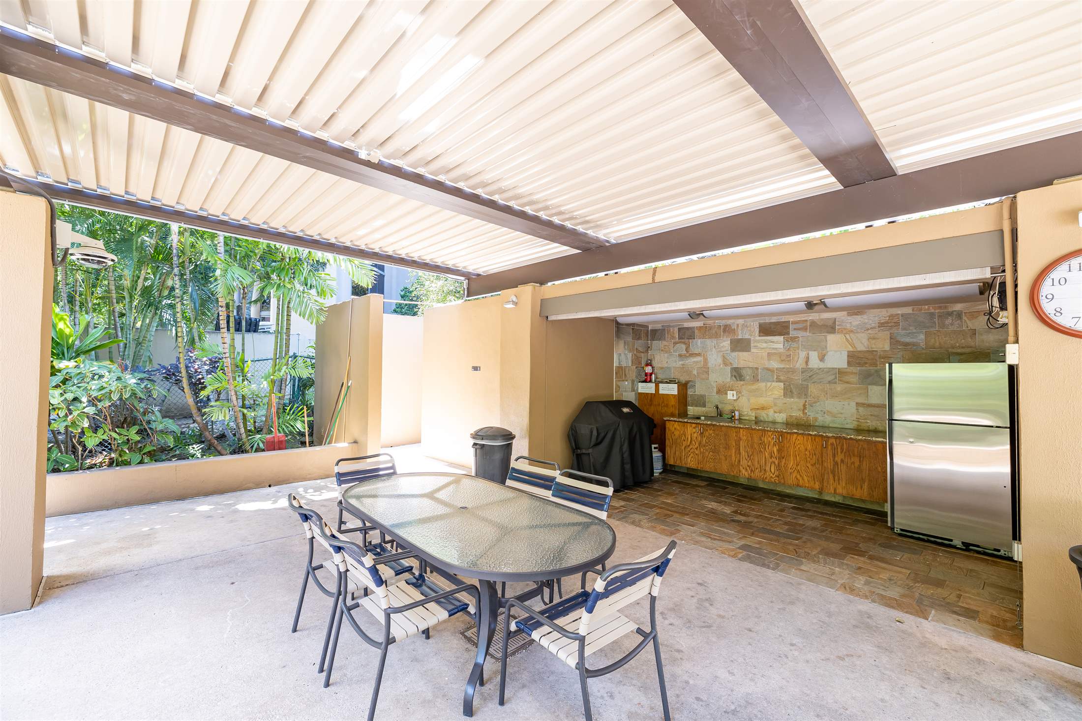 38 S Judd St, Honolulu, HI 96817