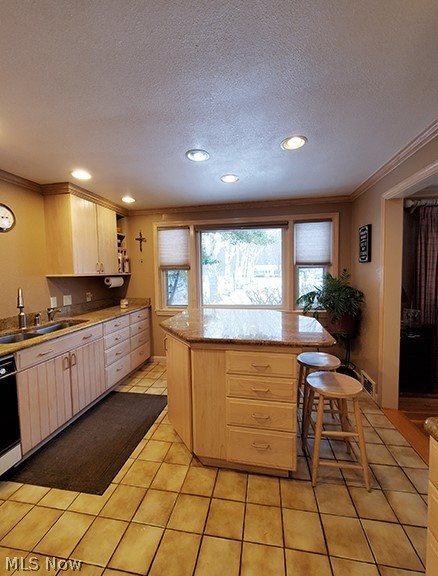 633 Mansell Drive, Youngstown, OH 44505