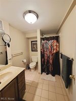 633 Mansell Drive, Youngstown, OH 44505