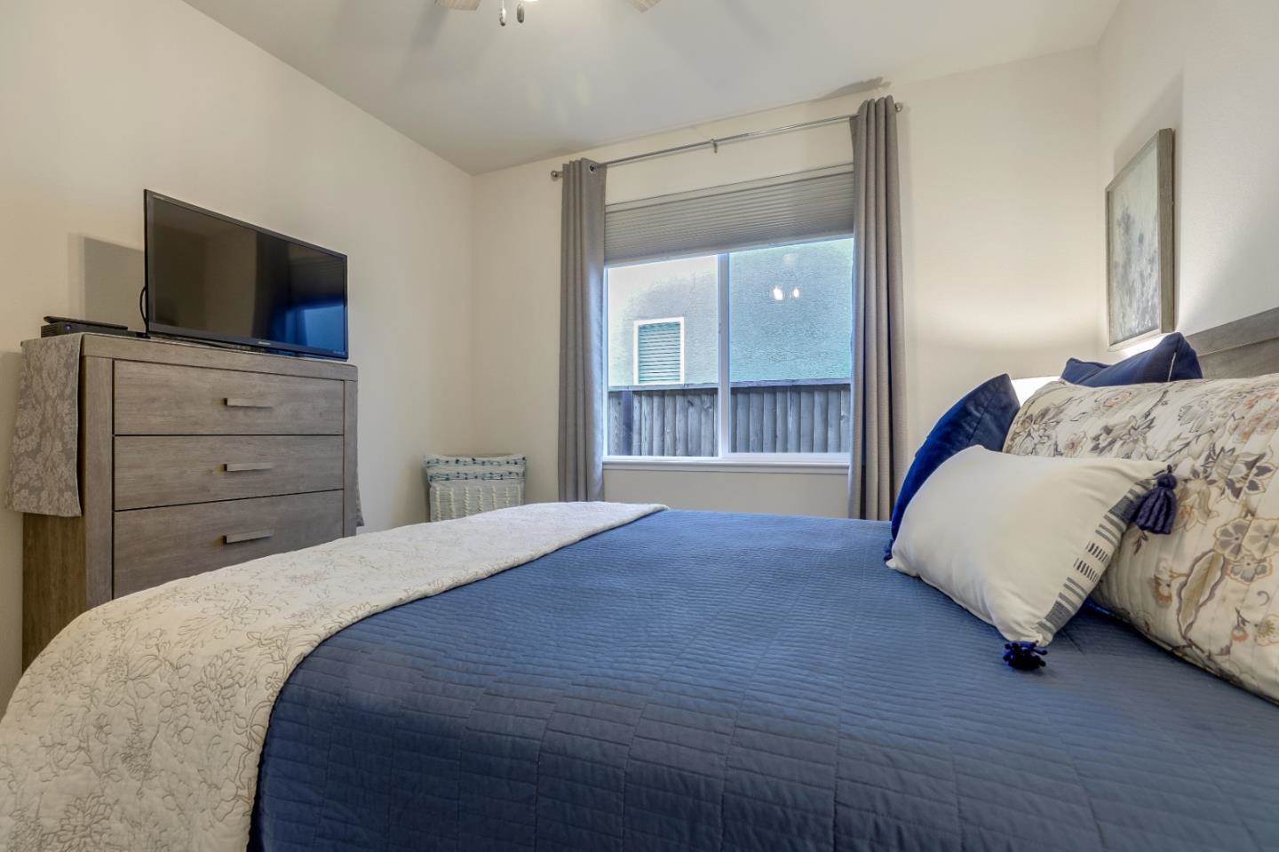 873 Cerrato WAY, Hollister, CA 95023