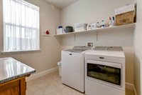 873 Cerrato WAY, Hollister, CA 95023