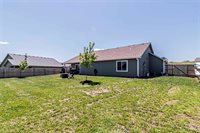 4693 Sunflower Slope Drive, Manhattan, KS 66502