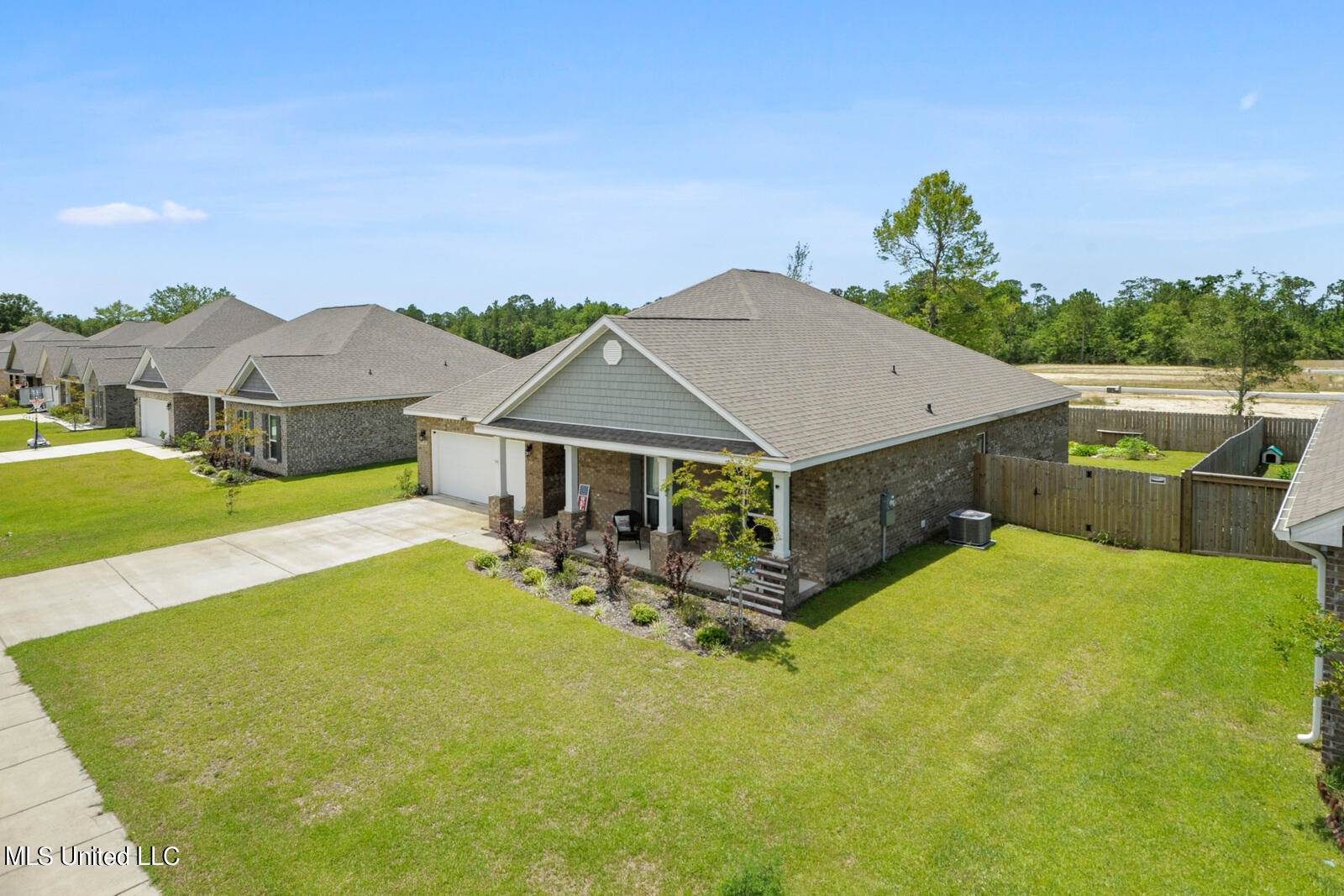 140 Oystercatcher Cove, Ocean Springs, MS 39564