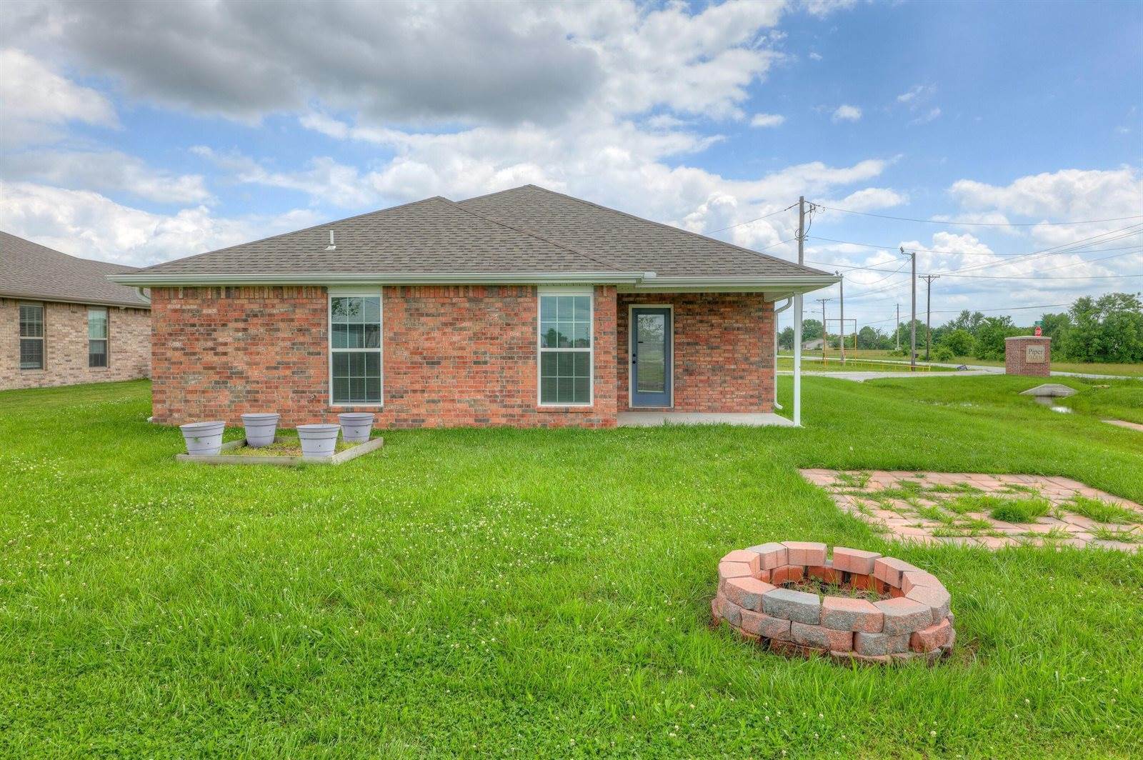 4005 East 23rd Street, Joplin, MO 64804