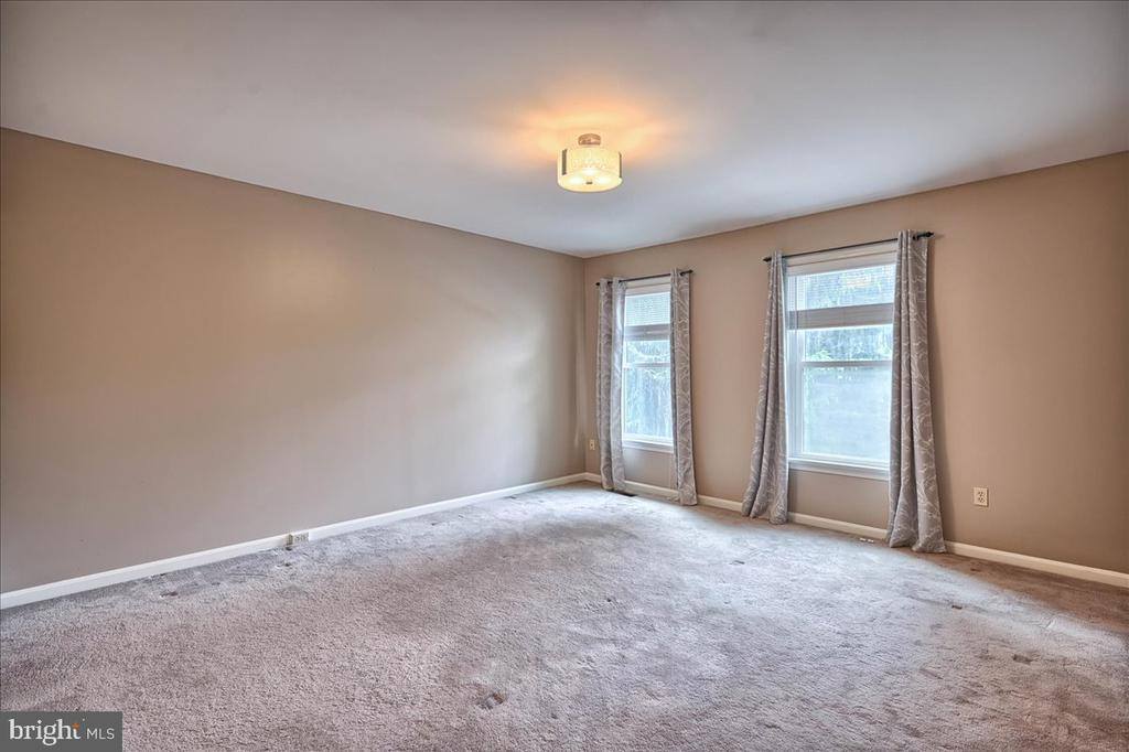 1116 Galway Court, Hummelstown, PA 17036