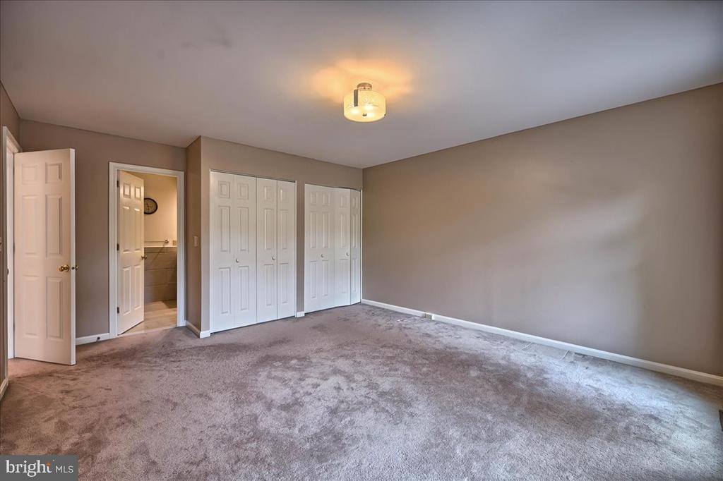 1116 Galway Court, Hummelstown, PA 17036