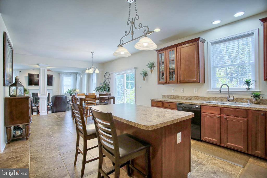 4576 Manor Drive, Mechanicsburg, PA 17055