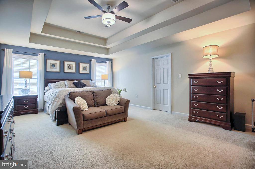 4576 Manor Drive, Mechanicsburg, PA 17055