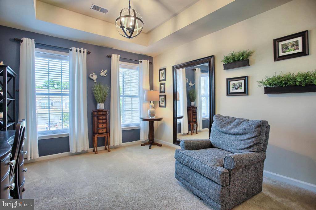 4576 Manor Drive, Mechanicsburg, PA 17055