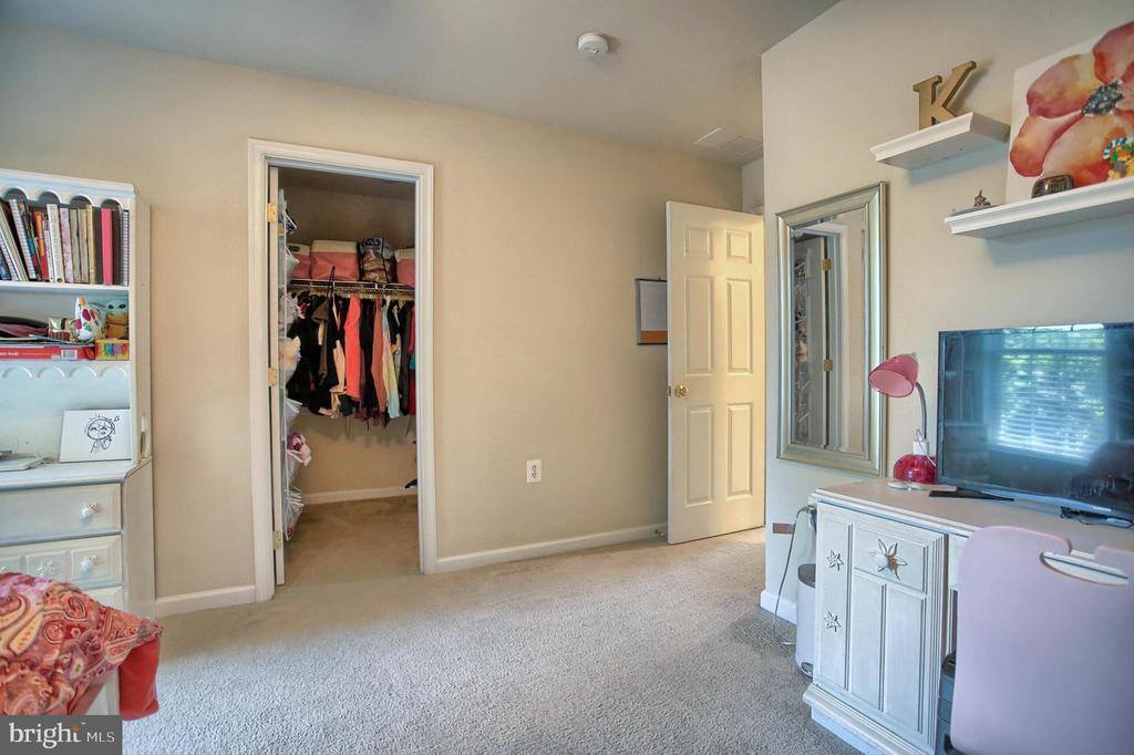 4576 Manor Drive, Mechanicsburg, PA 17055