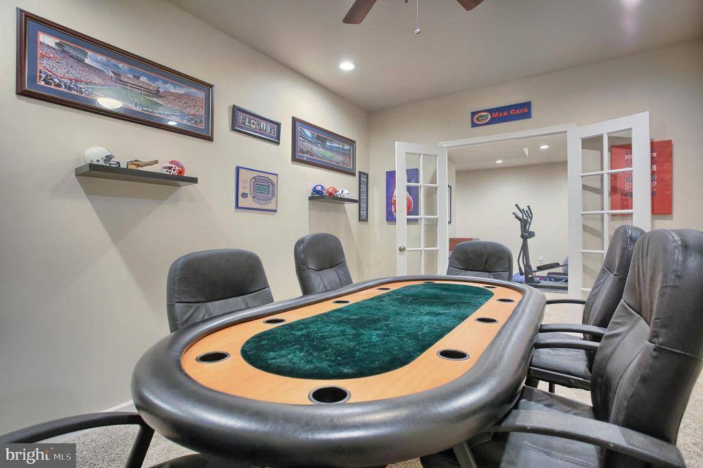 4576 Manor Drive, Mechanicsburg, PA 17055