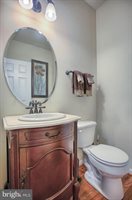 4576 Manor Drive, Mechanicsburg, PA 17055