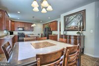 4576 Manor Drive, Mechanicsburg, PA 17055