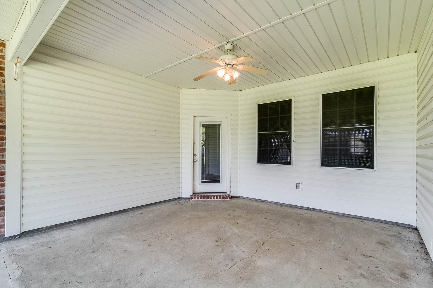 130 Dakotah Ln, Opelousas, LA 70570