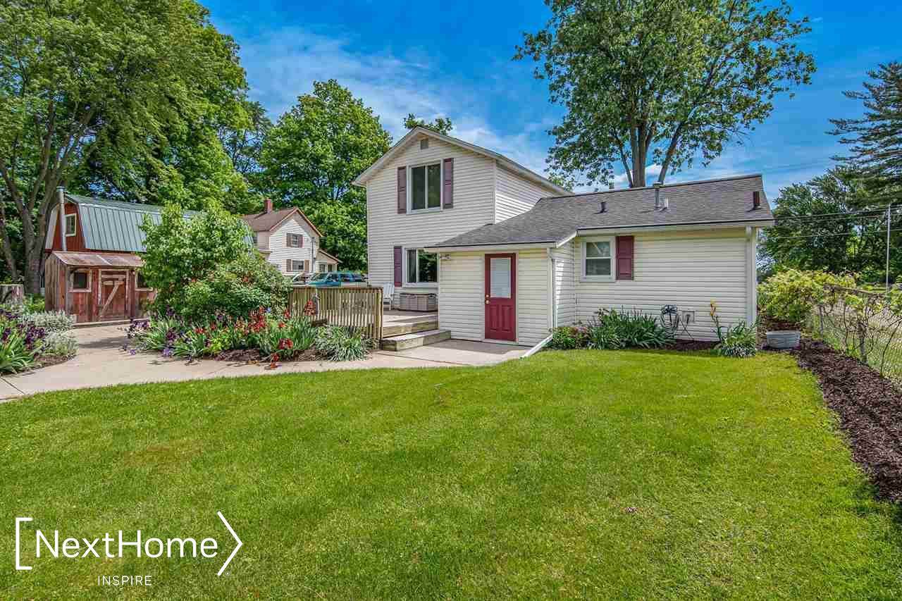 219 N Main, Chesaning, MI 48616