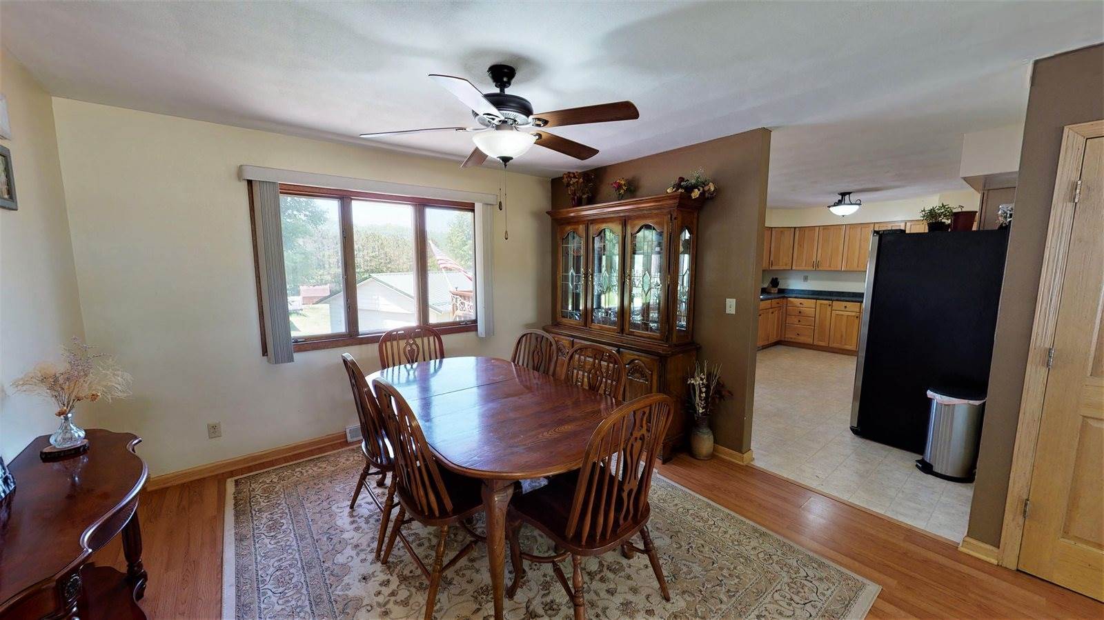 707 Mulberry St, Gays Mills, WI 54631