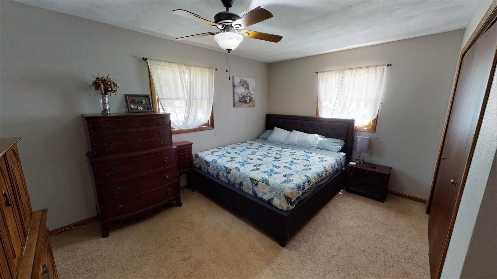 707 Mulberry St, Gays Mills, WI 54631