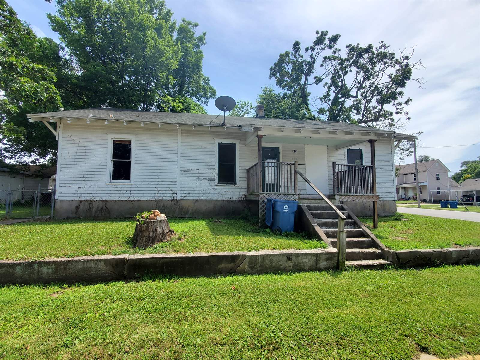 532 Olive Street, Carthage, MO 64836