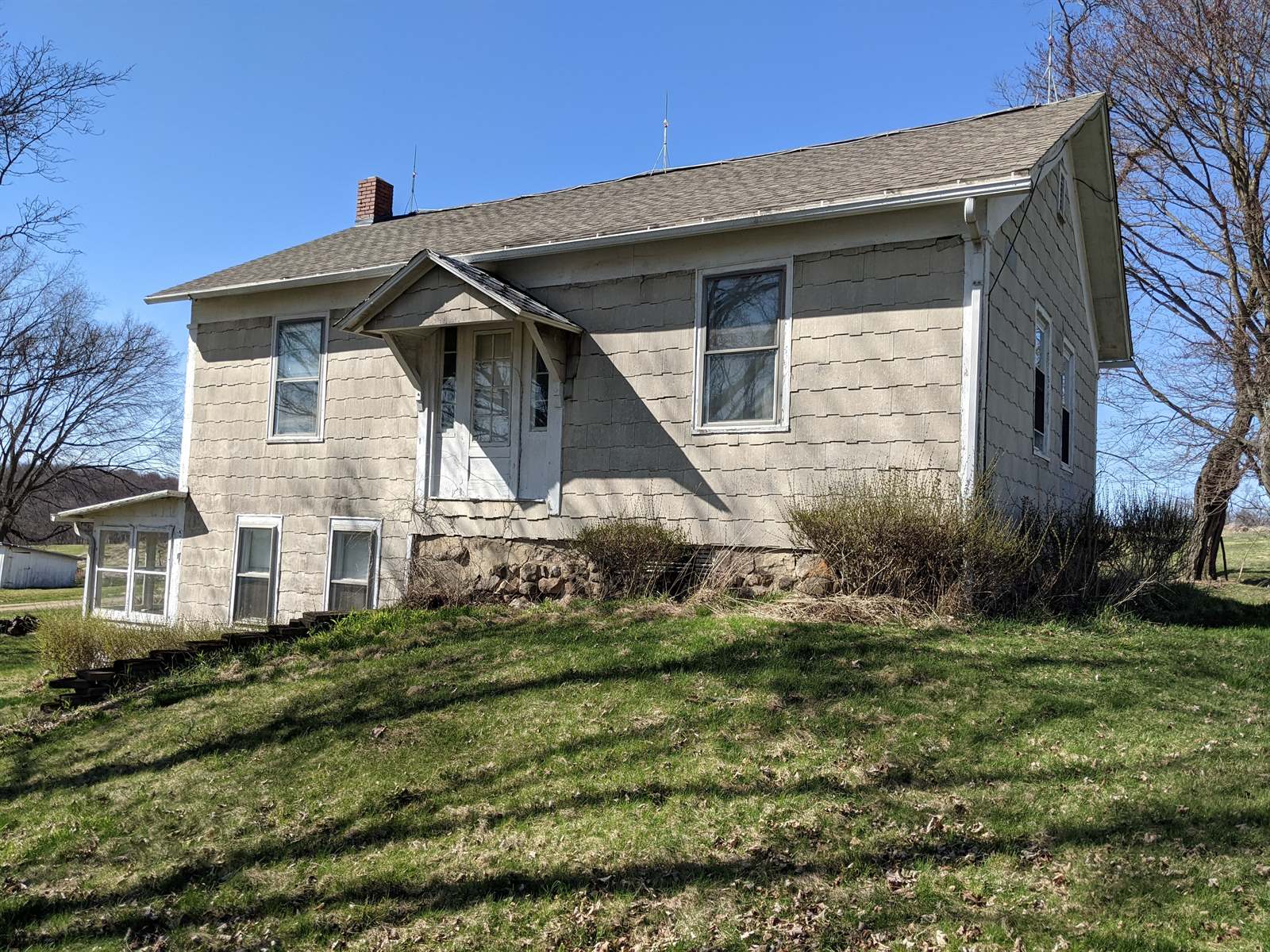 650 Co Rd 2404, Loudonville, OH 44842