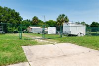 4507 S Oak Dr #P22, Tampa, FL 33611