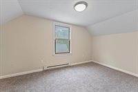 9 Shamrock St, Springfield, MA 01108
