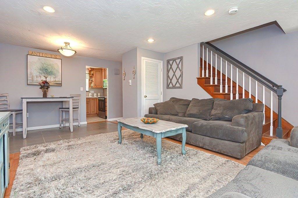 249 Forest Grove Ave, #3, Wrentham, MA 02093