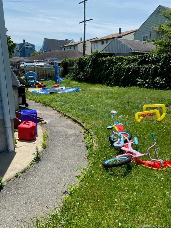 221 Whitney Avenue, Bridgeport, CT 06606