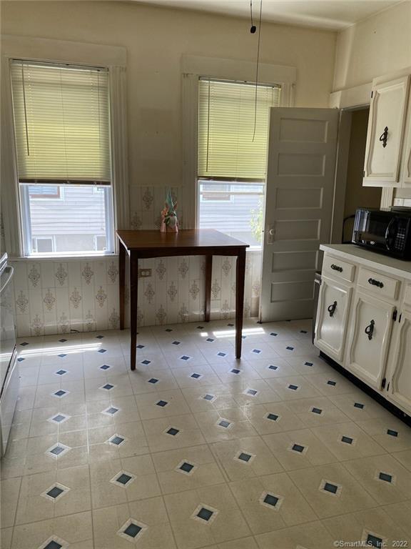 221 Whitney Avenue, Bridgeport, CT 06606