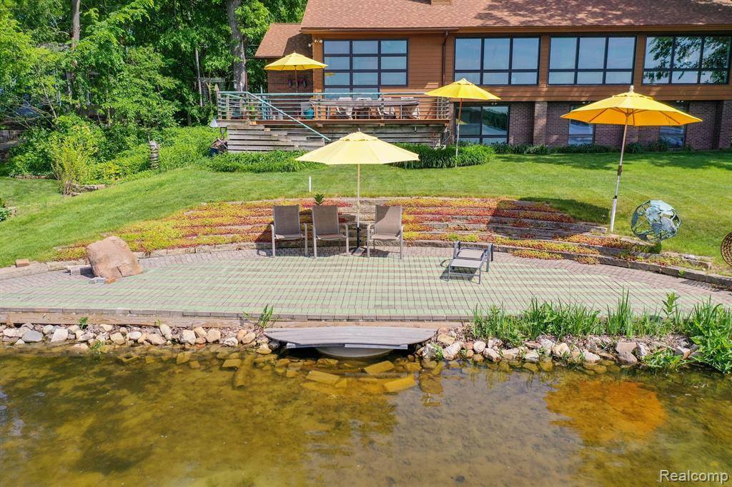 1178 East Coon Lake Road, Marion Township, MI 48843